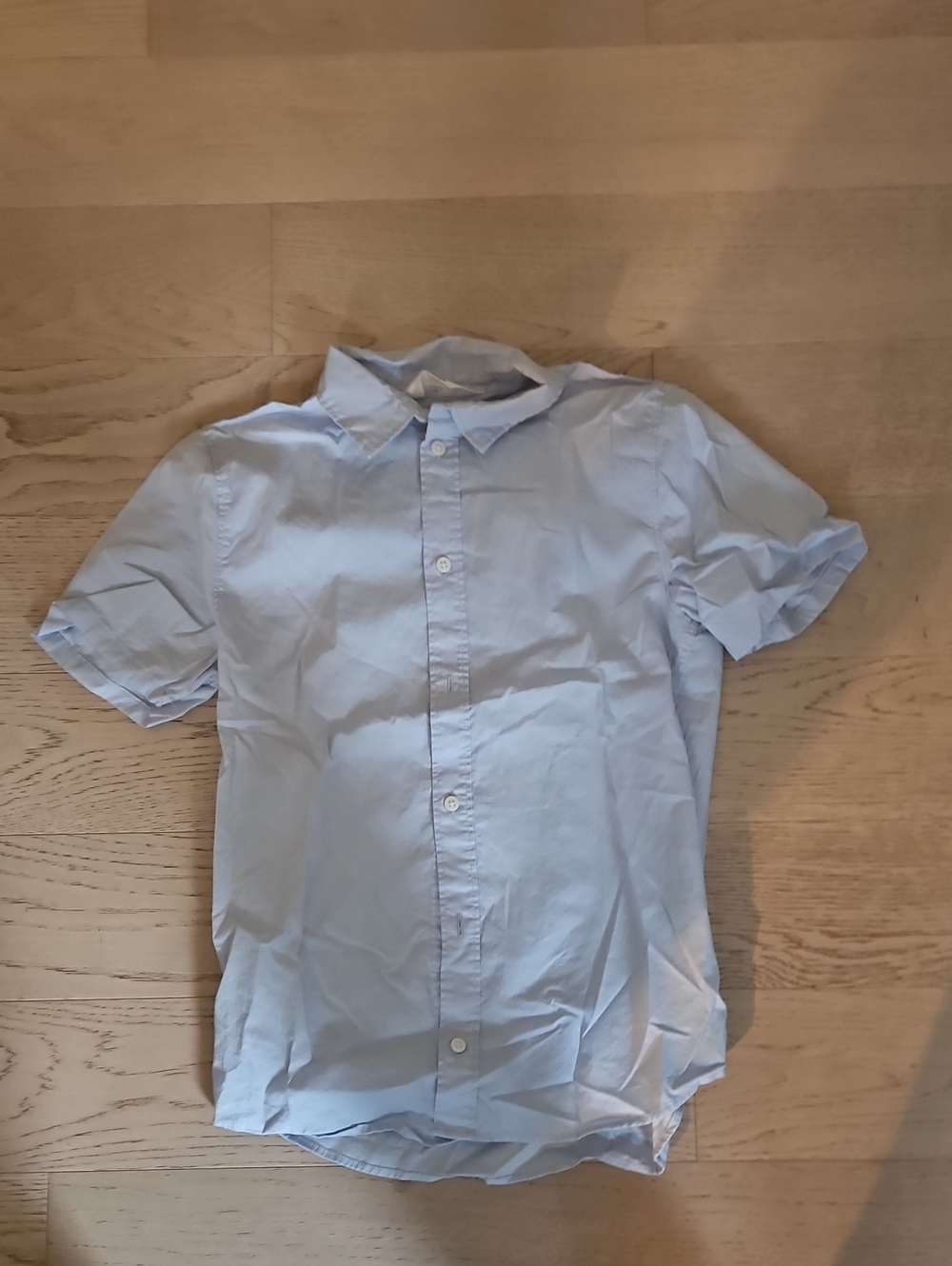 H&M Light Blue Short-Sleeve Button-Down Shirt